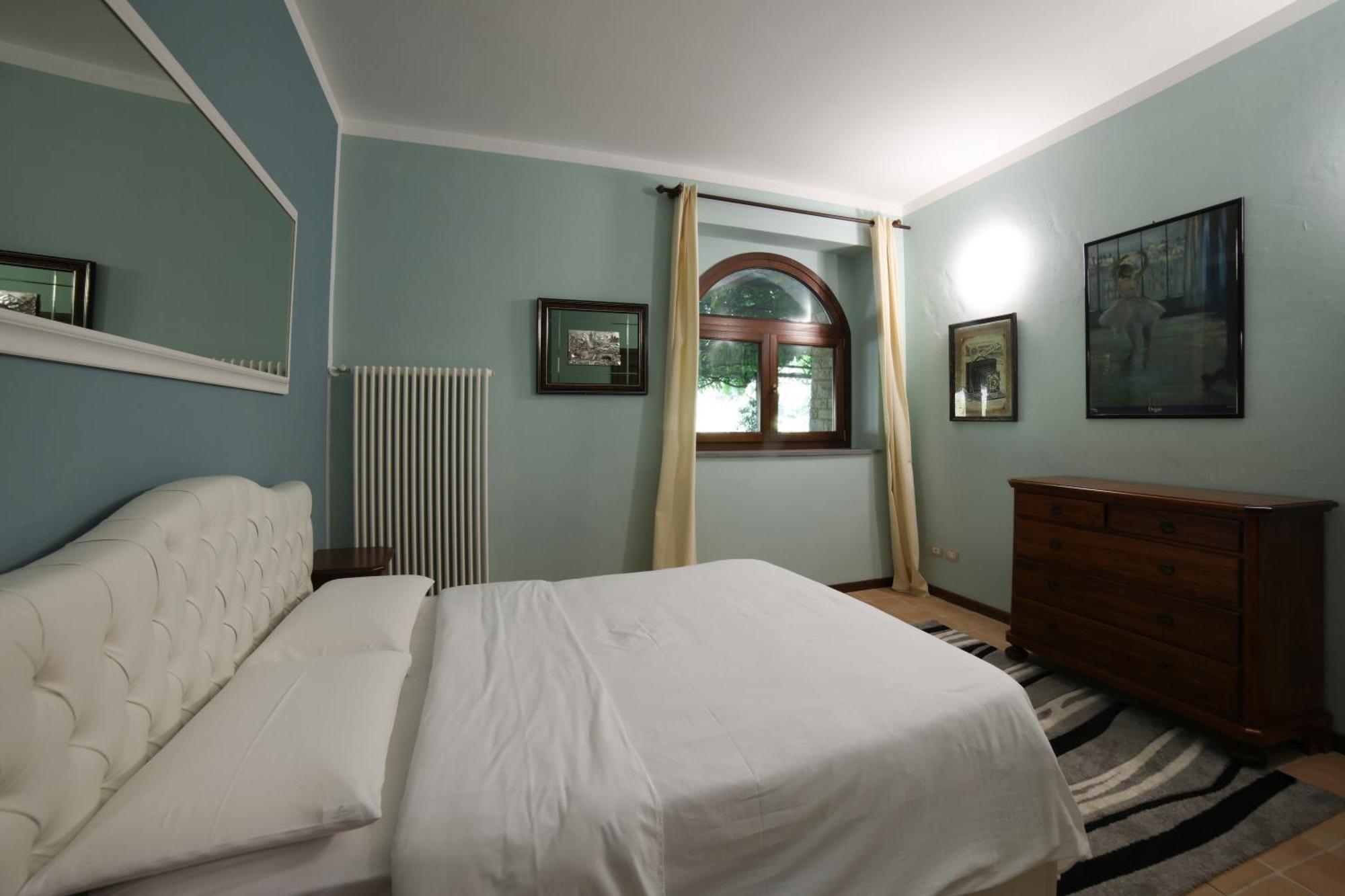 Ht Castello Di Campolongo Aparthotel Valfabbrica Εξωτερικό φωτογραφία